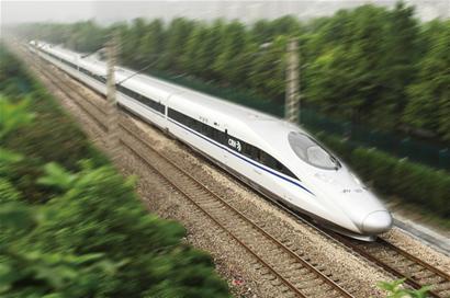 Bullet train made in Qingdao breaks world record