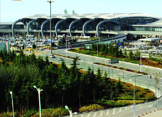 Qingdao airport to see over 160,000 tourists in 2011