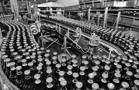 Tsingtao brewing up overseas ambitions