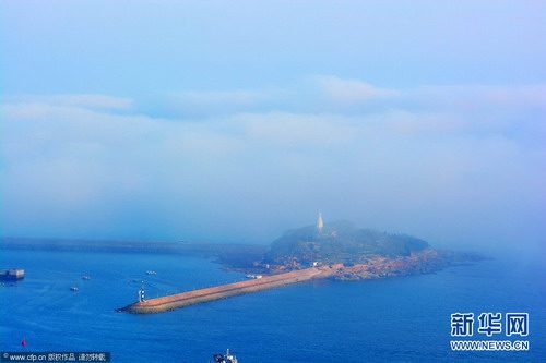 Fog sweeps through Qingdao