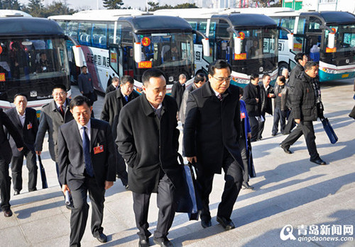 Qingdao People's Congress opens its annual session