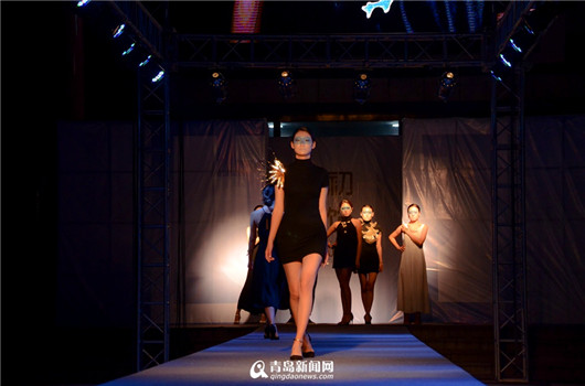 Qingdao university stages jewelry show