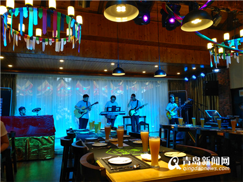 Enjoy a night of beer and music in Shinan district