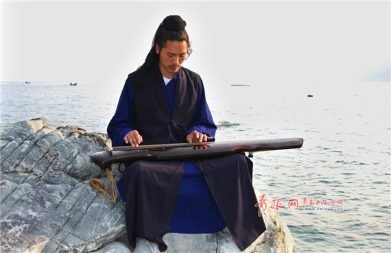 Lives of Taoist priests on Laoshan Mountain