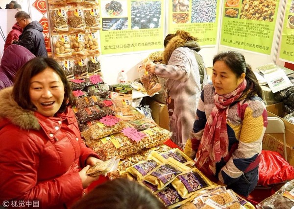 Traditional Spring Festival holiday picks up new ways of spending