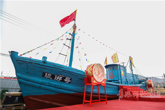 Qingdao fishermen celebrate Dragon King's birthday